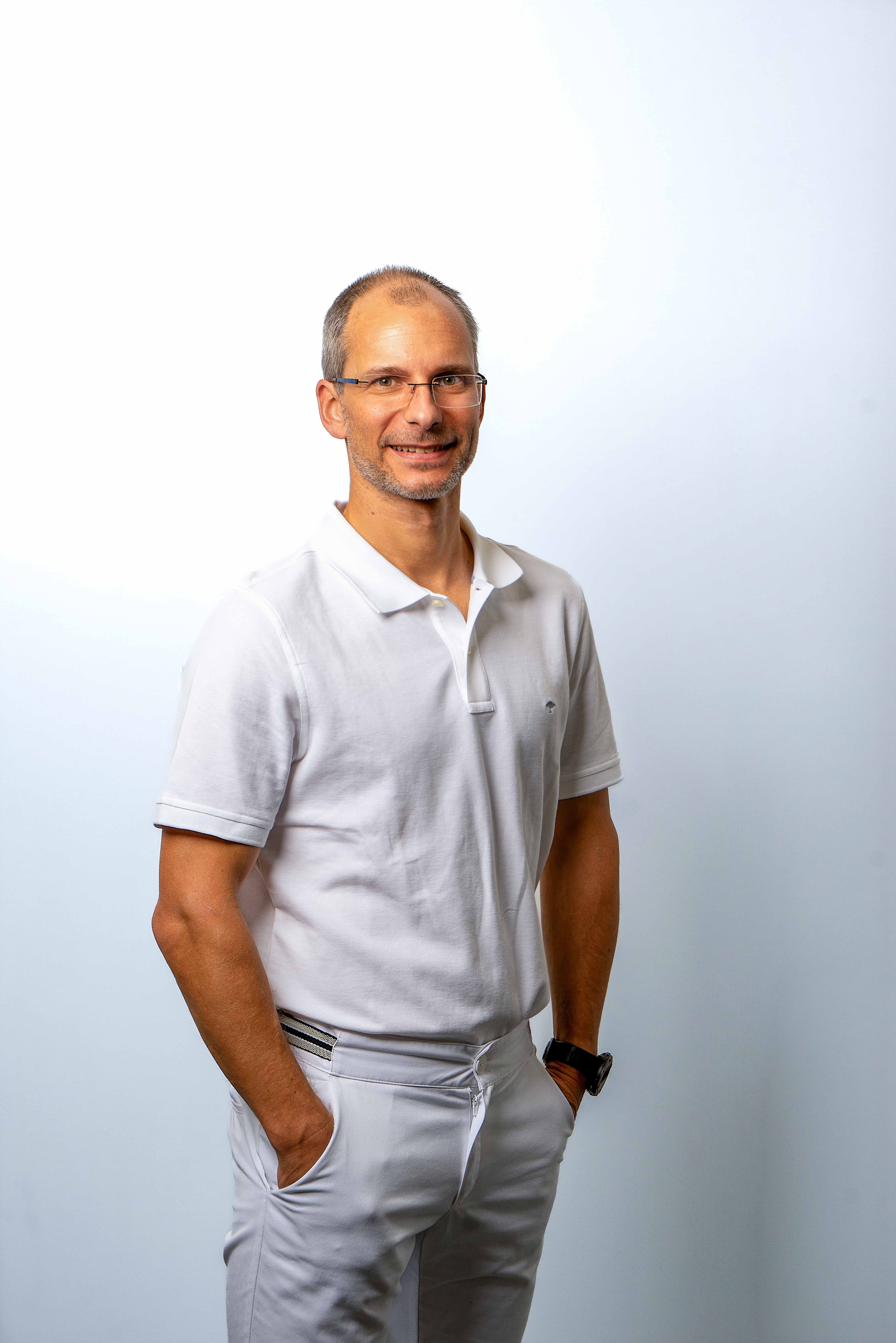Dr. Ronald Ecker