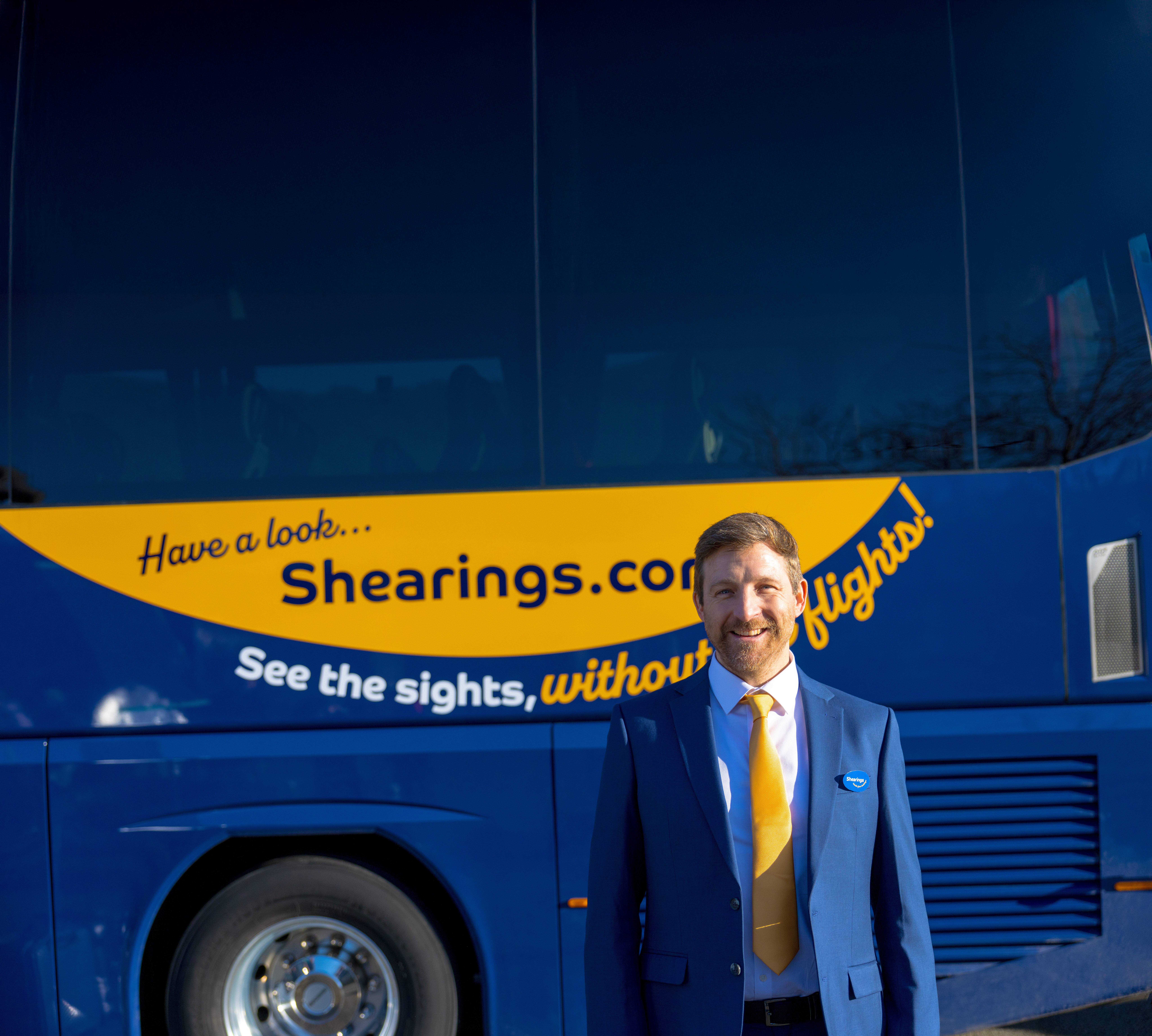 Employee walking with his reassured customers