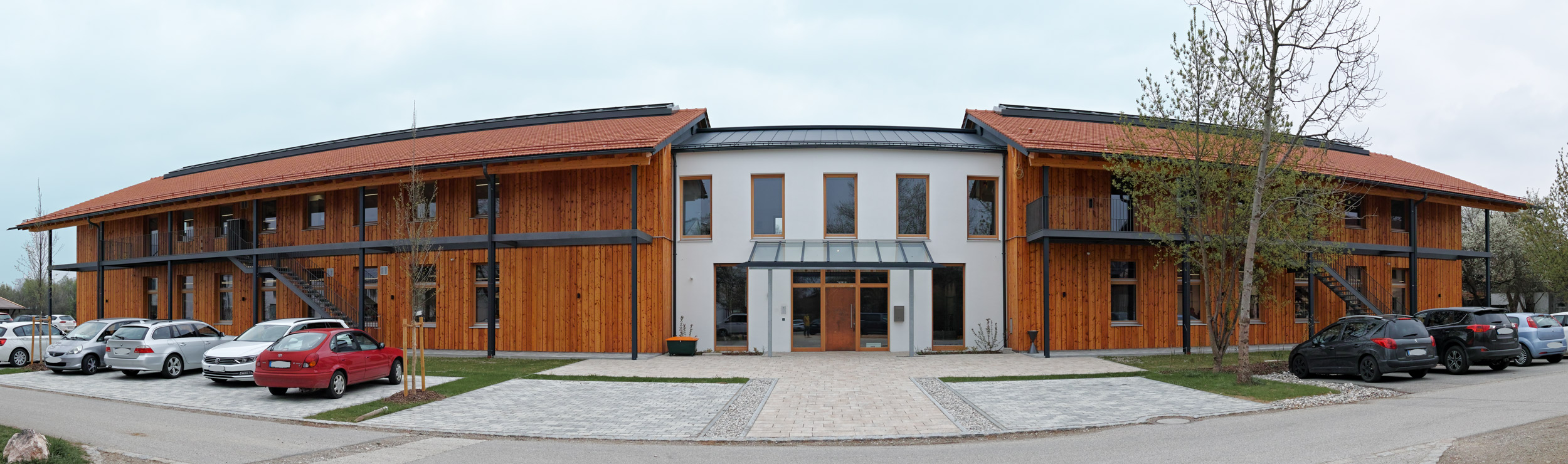 Headquarter Hartlauer Präzisions Elektronik GmbH in Uebersee am Chiemsee/Germany