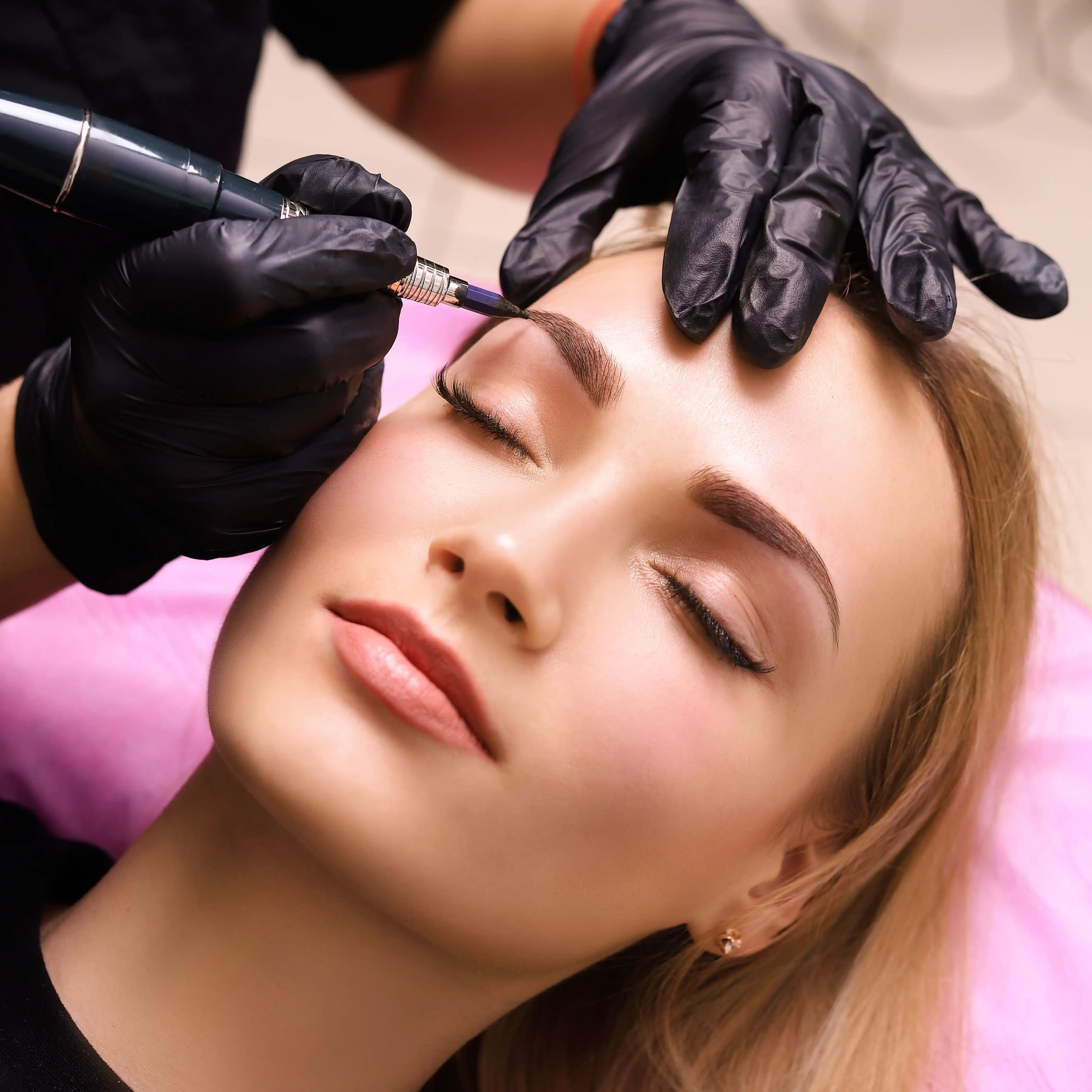 Gesichtsbehandlungen bei Skin & Ink