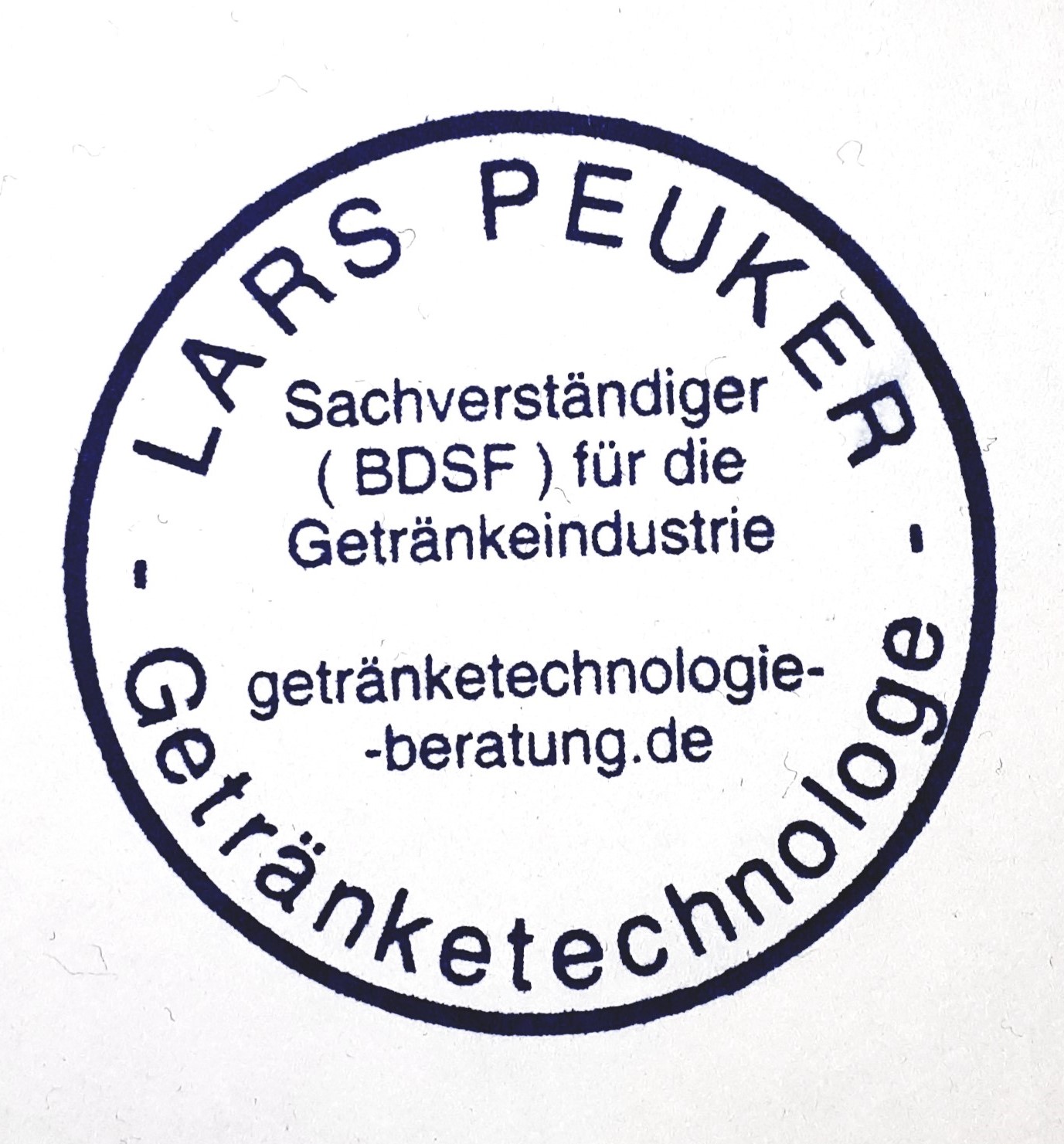 Logo des Restaurant Kniebis-Stuben. Das Restaurant und Hotel befindet sich im Schwarzwald