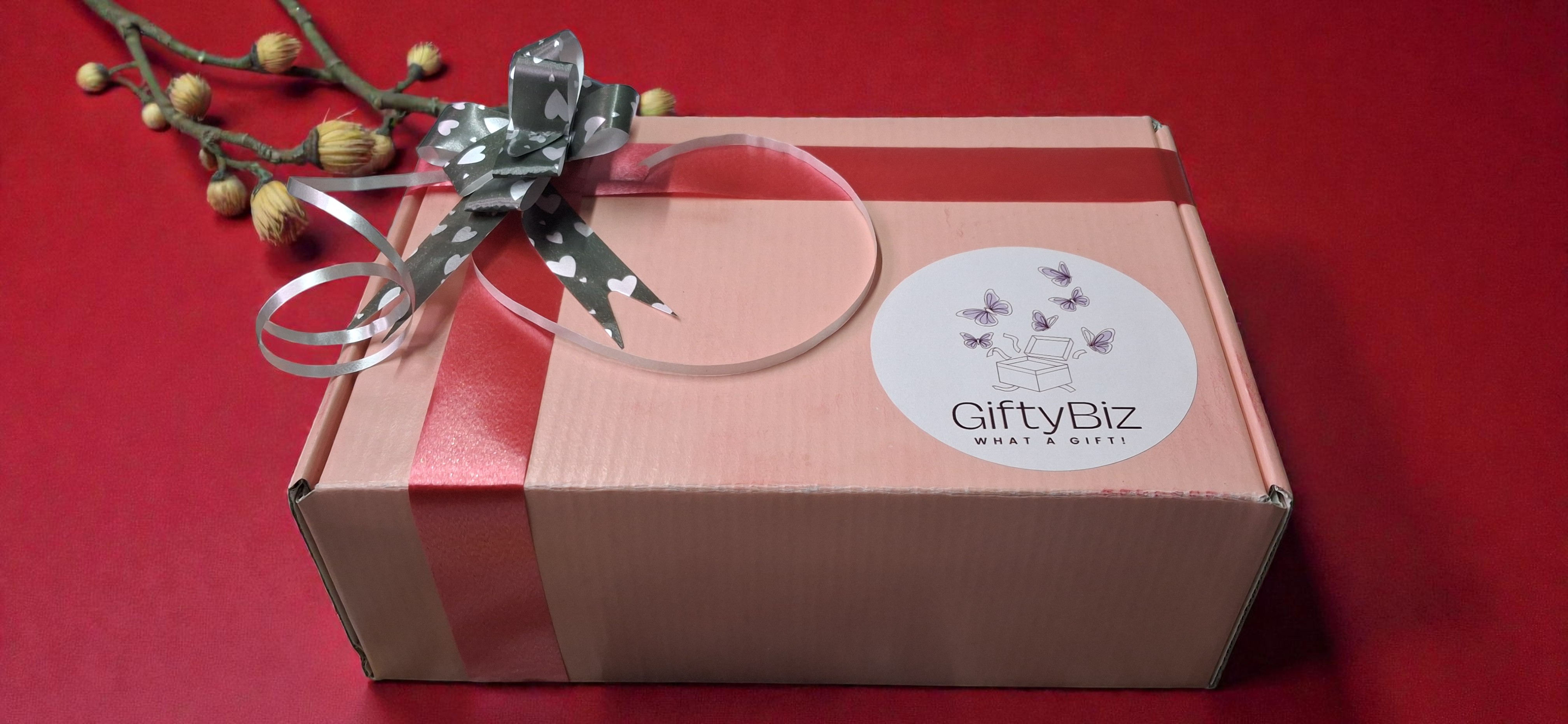 Eco-friendly soy wax candle gift set for birthday and anniversary surprises