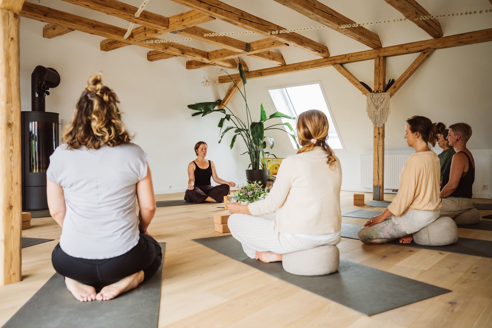 Mangala Yoga & Ayurveda - Oase für dein Wohlbefinden - Aktuelle Kurse