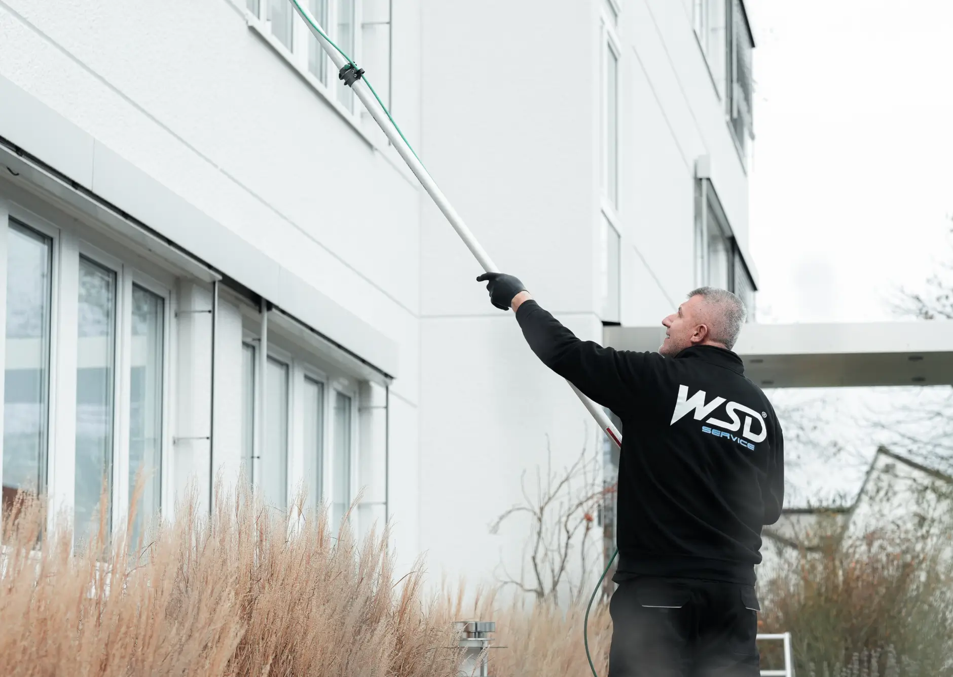 Mitarbeiter der WSD Connect im Beratungsgespräch.