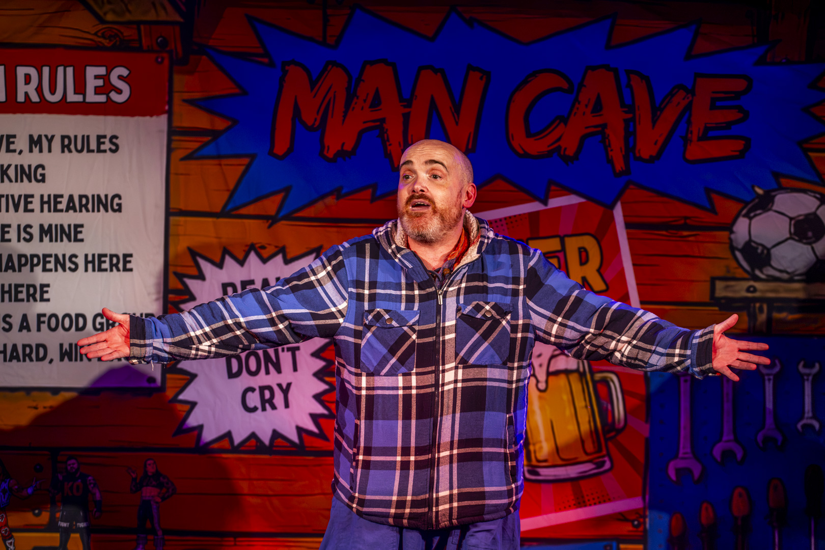 Chris Duke on stage in 1 Missed Call