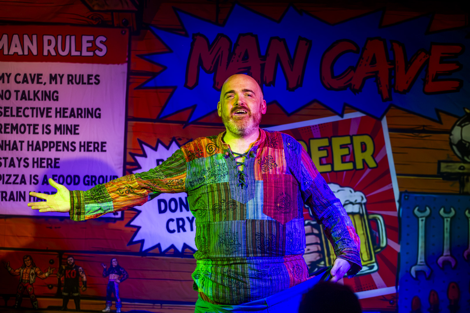 Chris Duke performing 1 Missed Call inside the mancave set