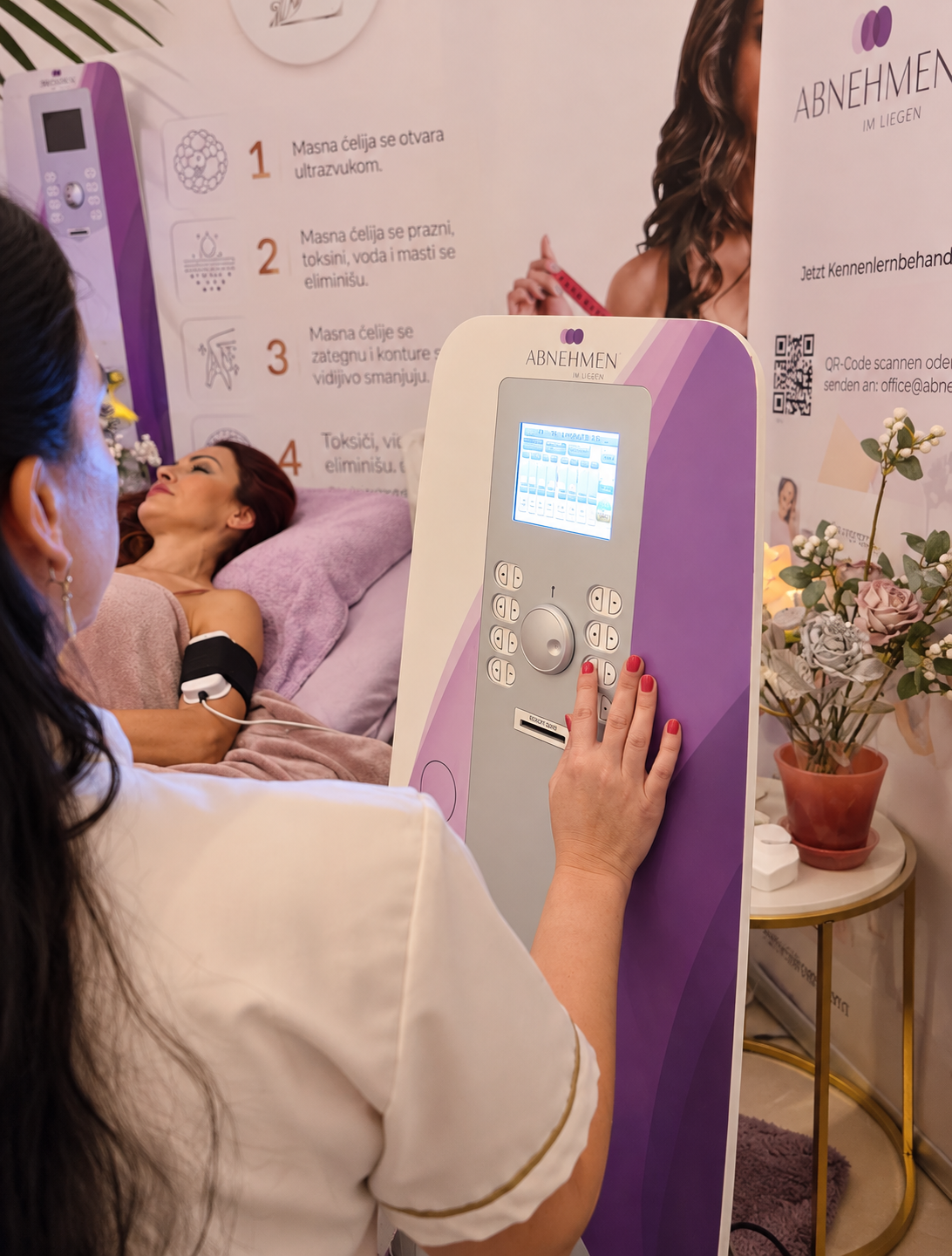 MYA PRO aparat i rukovanje uređajem u MonaZ Beauty studiju
