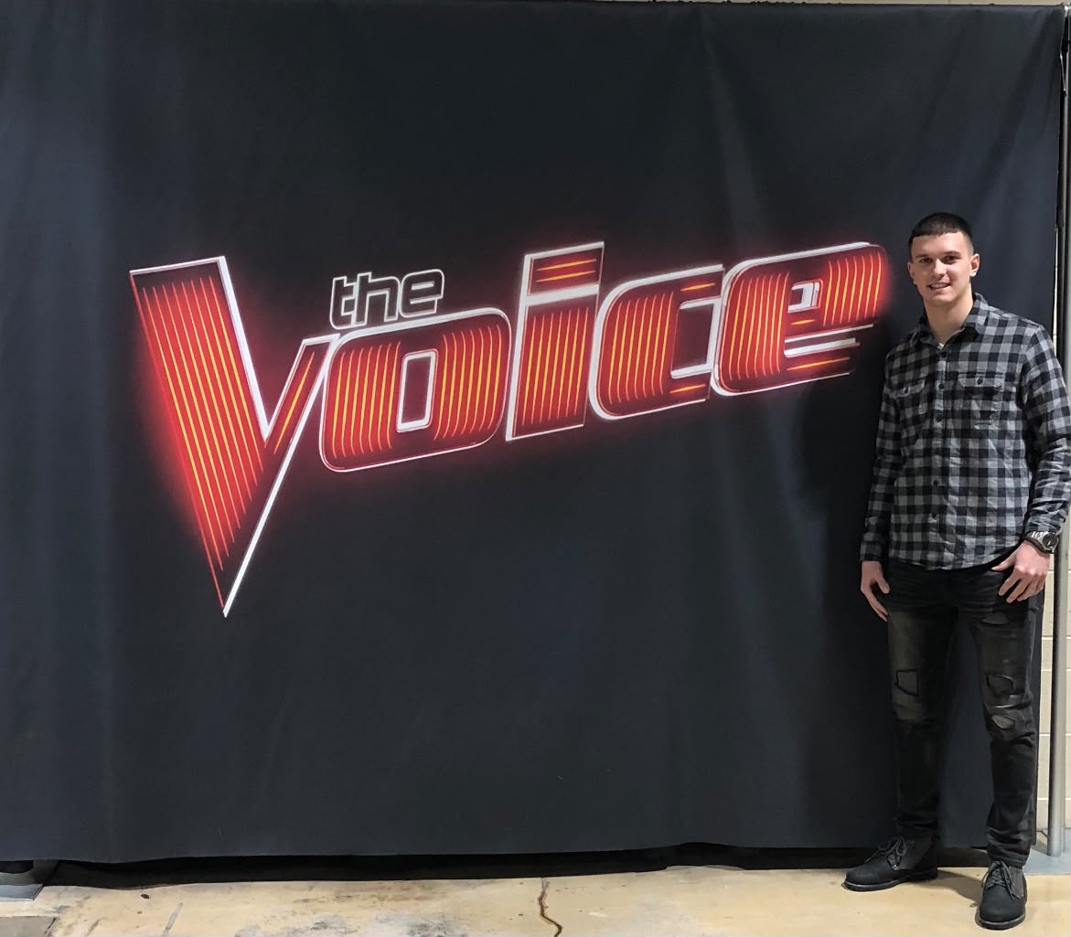 Bogdan Milovanovic at The Voice competition