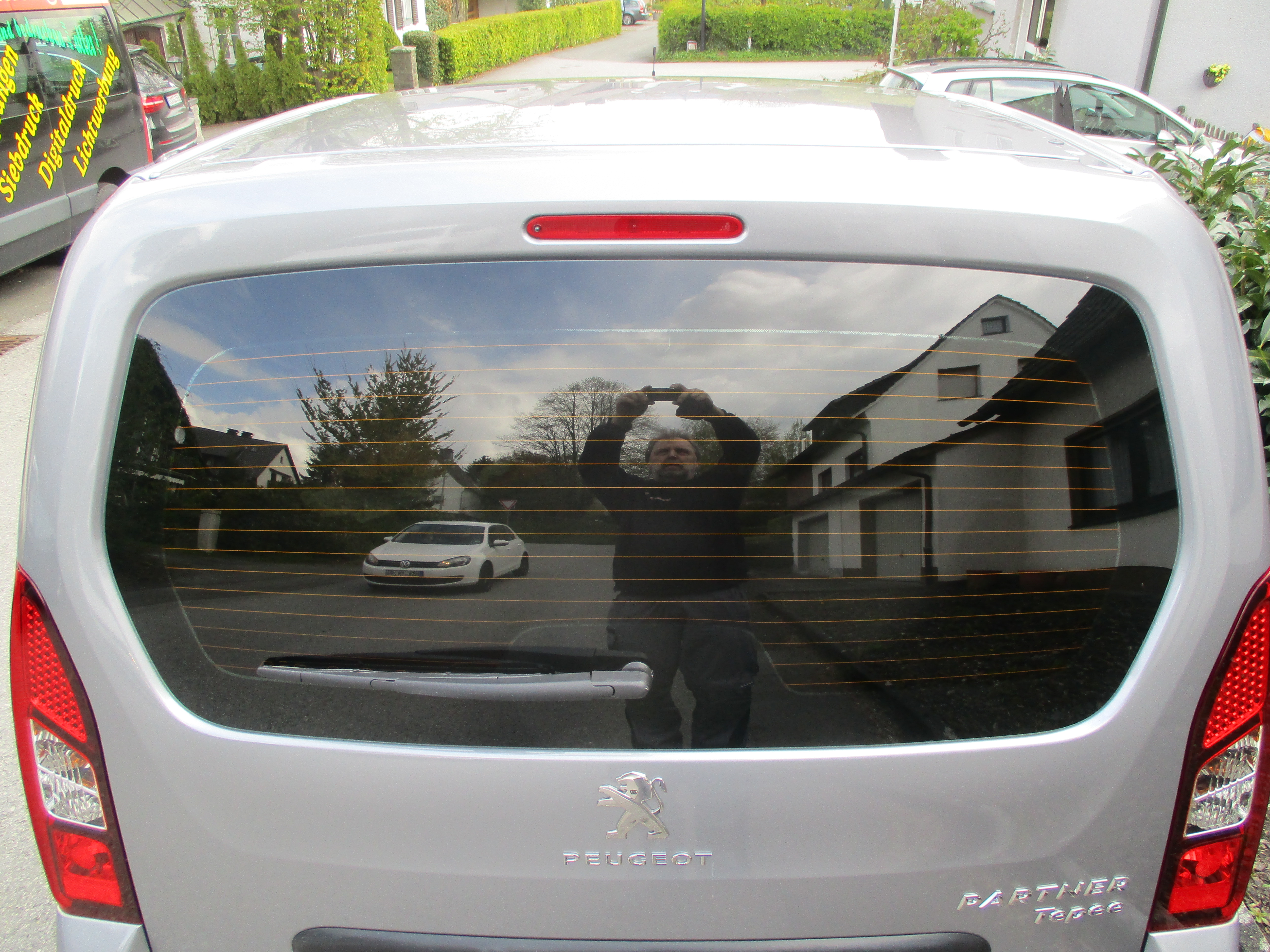 Autotönungsfolien auf einem Auto