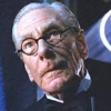 Michael Gough in seiner Paraderolle als Alfred