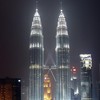 Die Petronas Towers bei Nacht