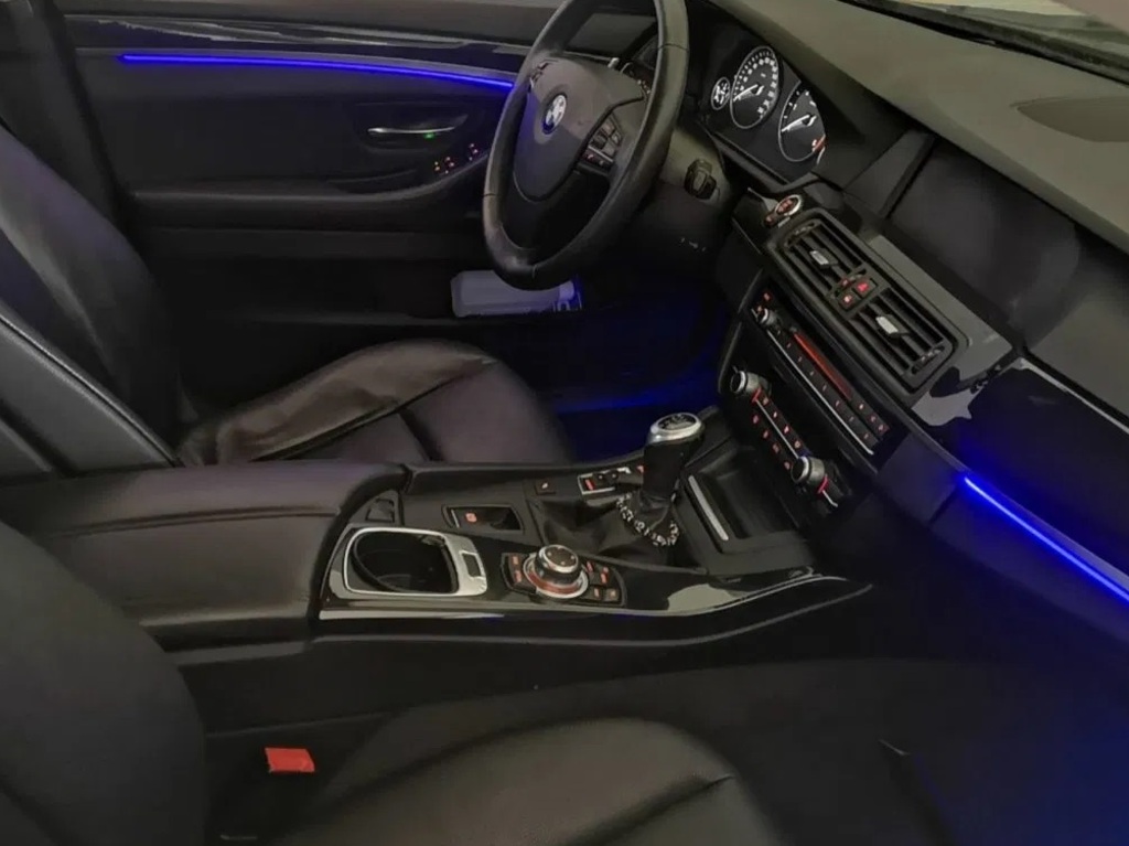 BMW mit Ambientebeleuchtung Deadperformance Berlin