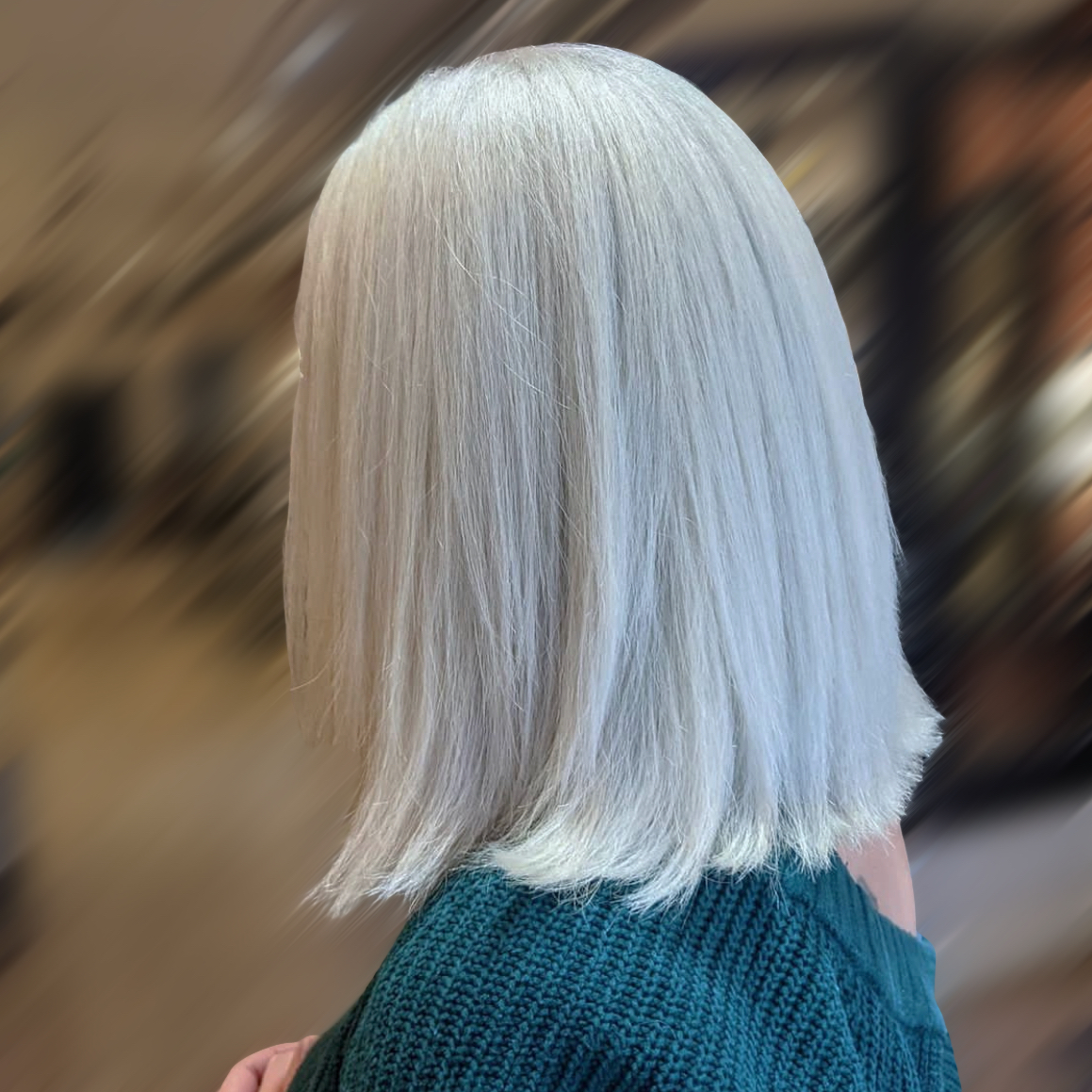 Shoulder Length Platinum Blonde Hairstyle 