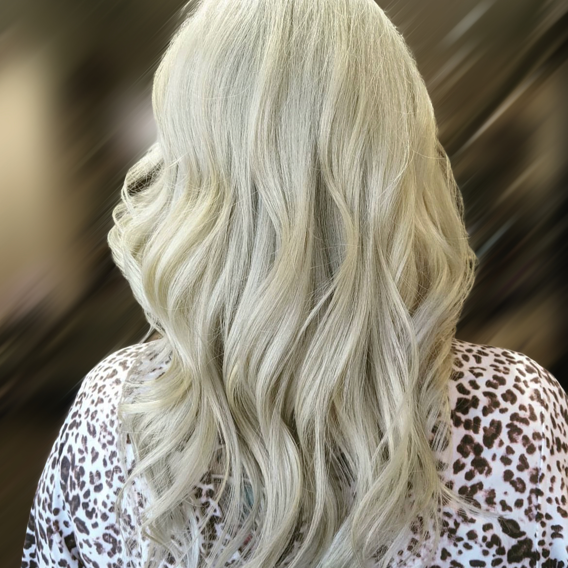 Long Platinum Blonde Hairstyle 