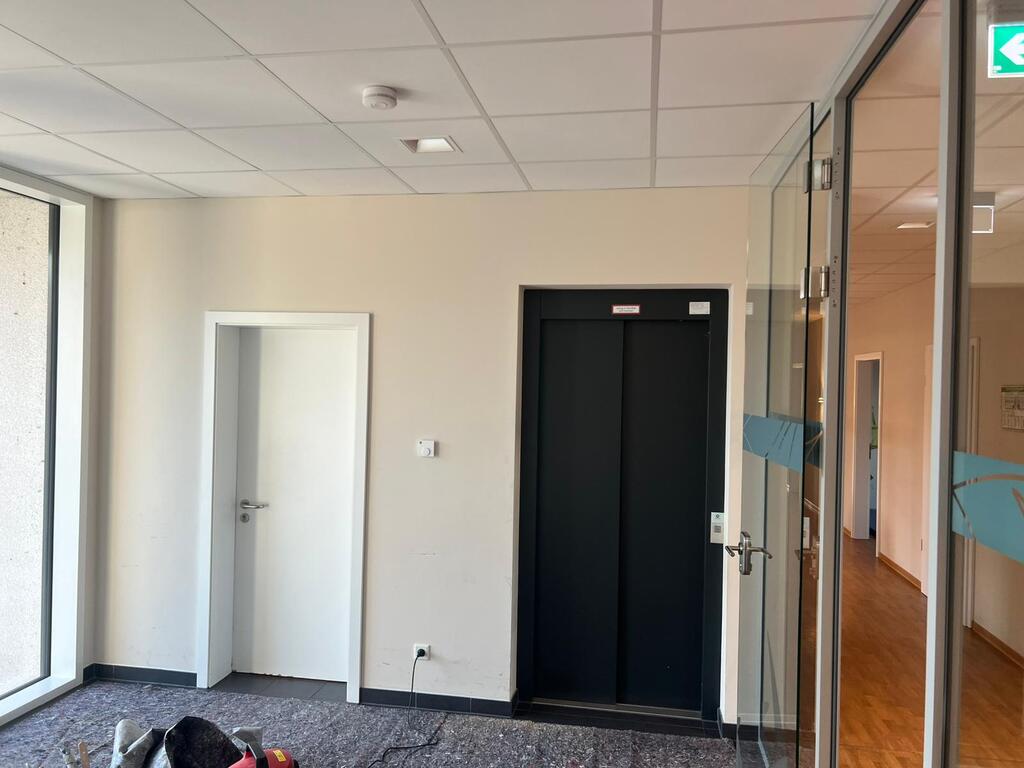 Büroraum neu gestrichen