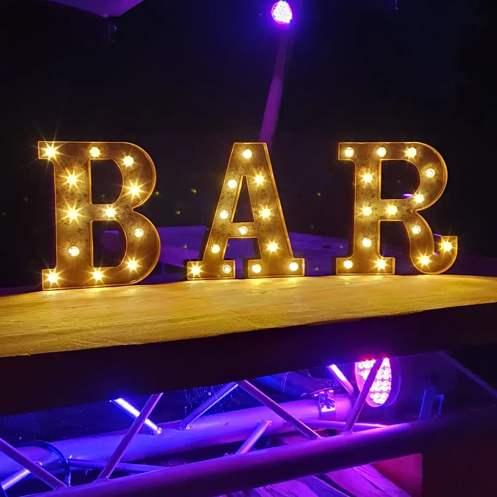 Beleuchtetes Barschild für Event