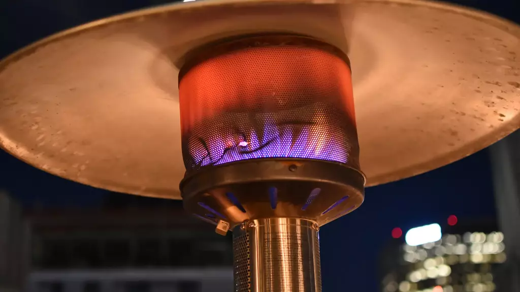 Heizpilze, Gläser, Garnituren