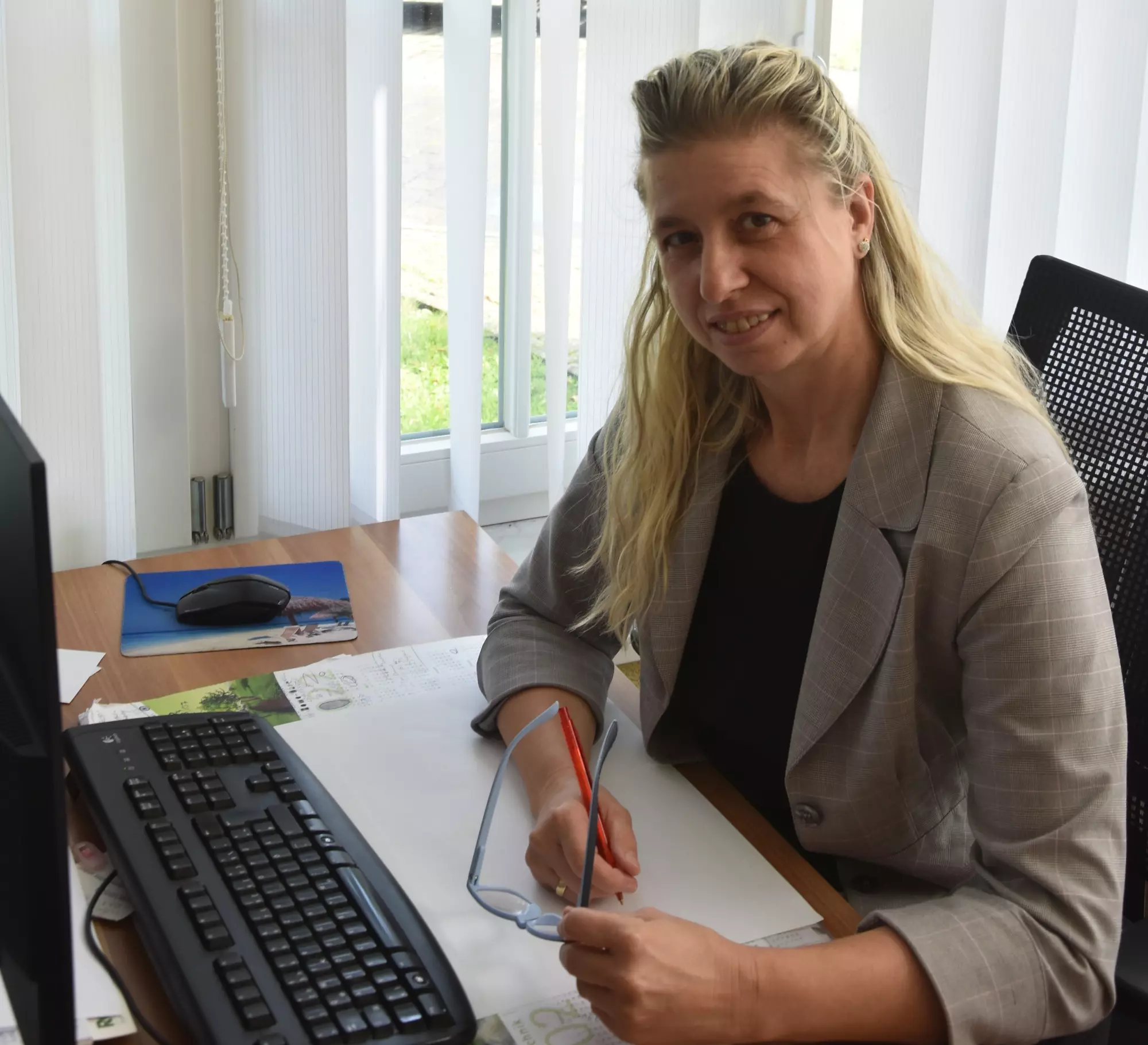 Frau Nancy Wisnewski