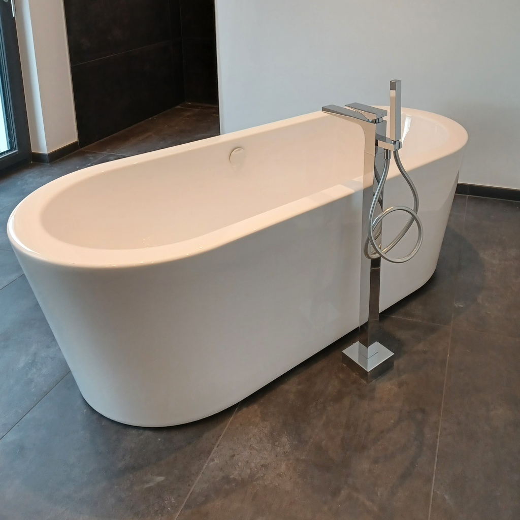 moderne freistehende Badewanne, SHT Haustechnik, Ditzingen
