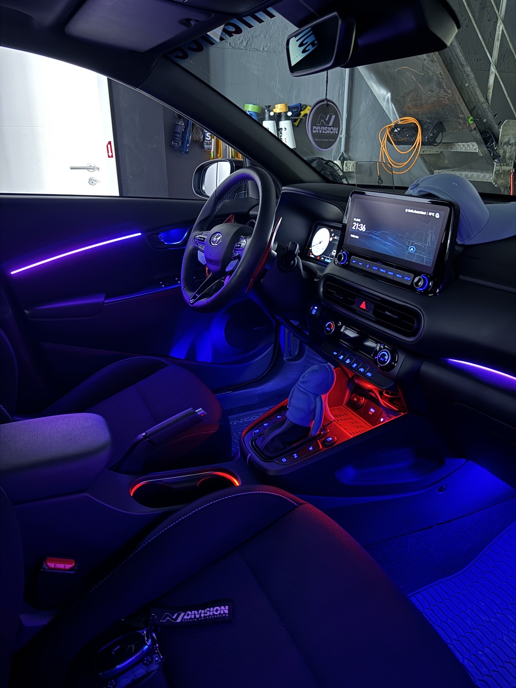 Hyundai mit eingeschalteter Ambientebeleuchtung
