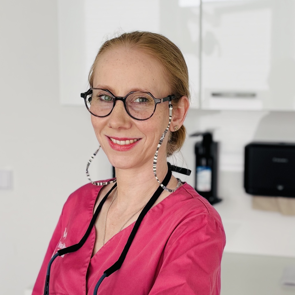 Portrait Maria Mirsai, Zahnärztin St. Ingbert und Praxisinhaberin