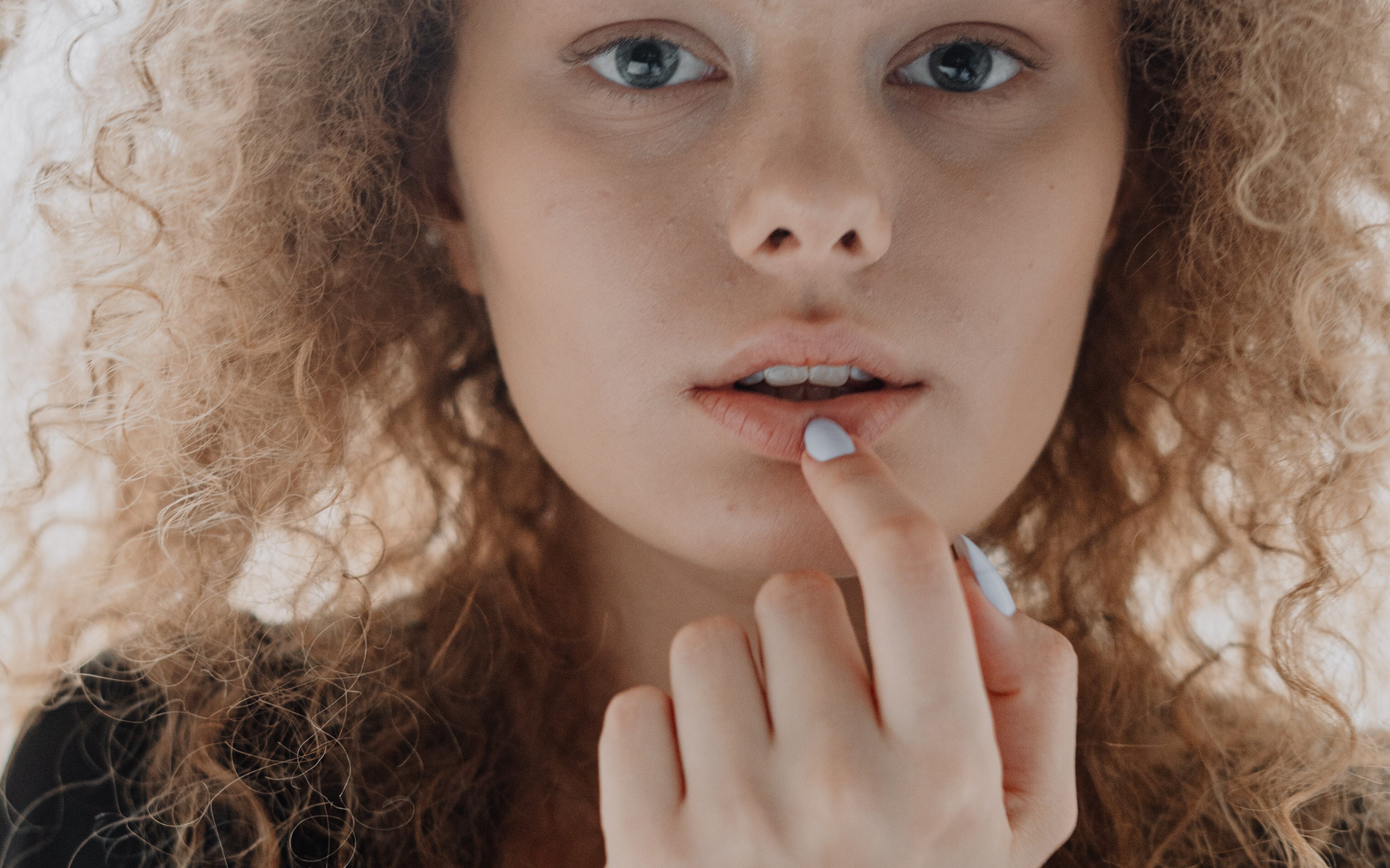 Artielbild - Fillerborttagning/Hyalase