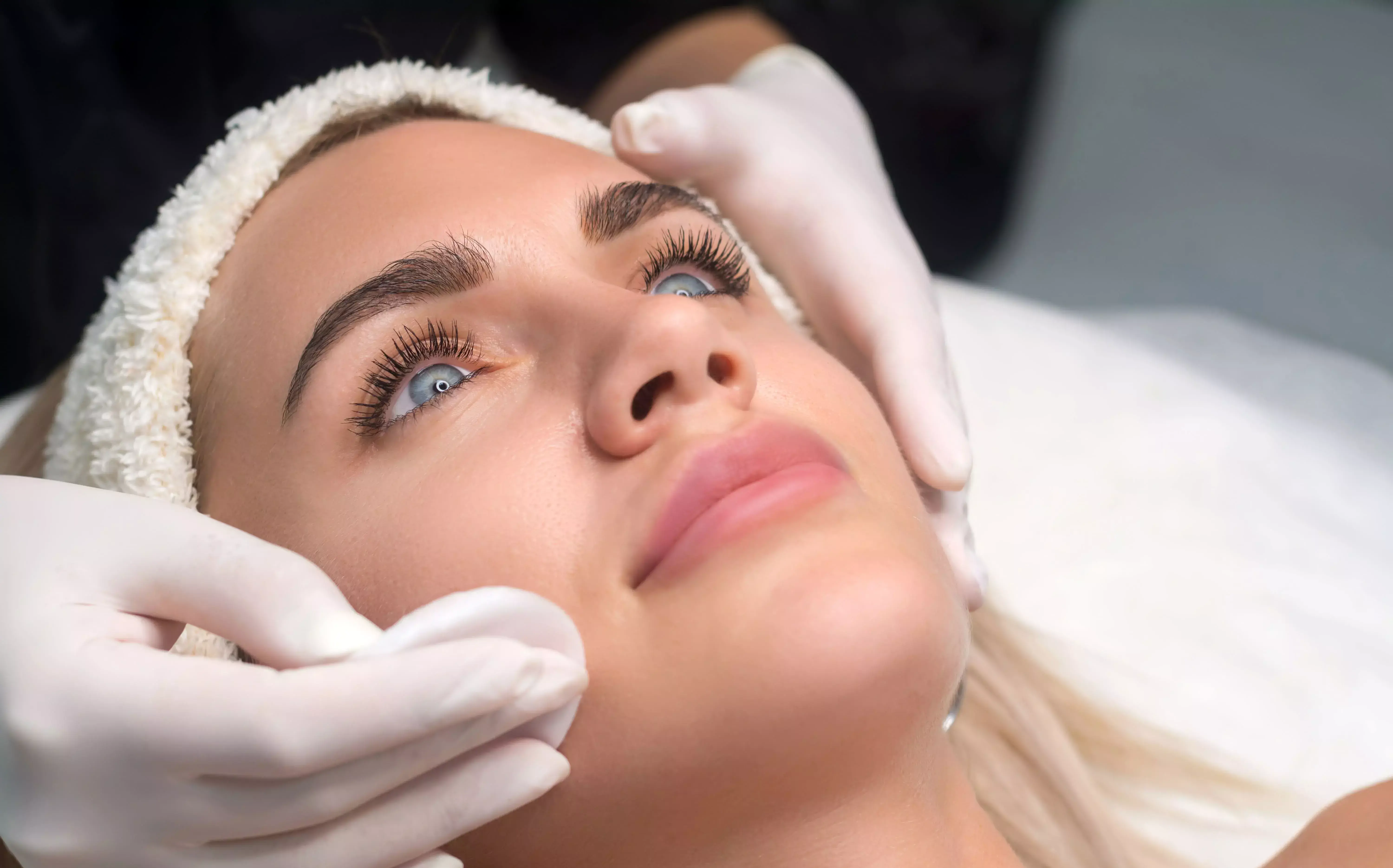 Klassische Gesichtsbehandlung