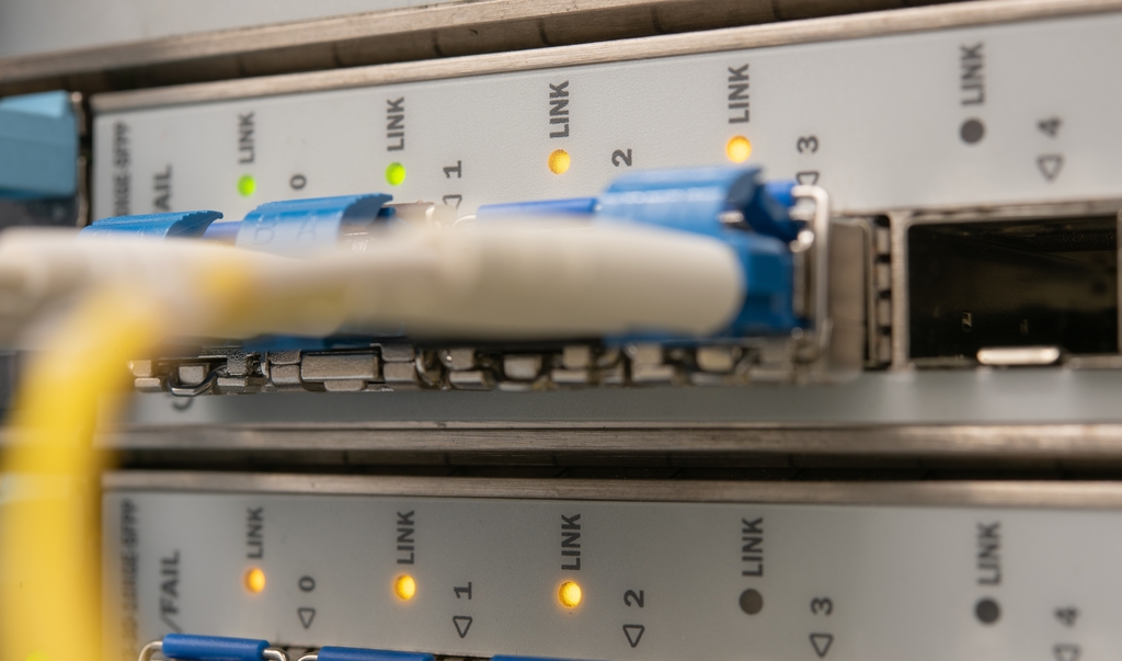 Glasfaserkabel mit SFP, schneller Internetanschluss, Nahaufnahme