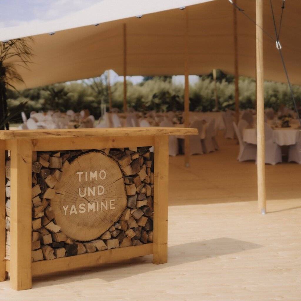 Eventmöbel mit Vornamen für Hochzeit