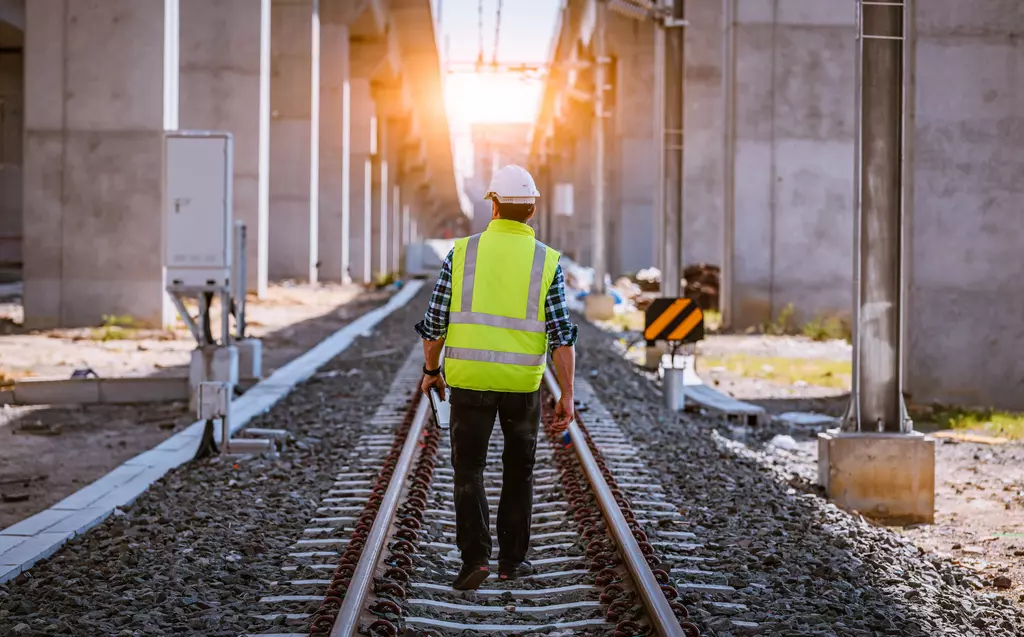 Bahnübergangssicherung – Effiziente Sicherheitsstrategien für den Gleisbereich