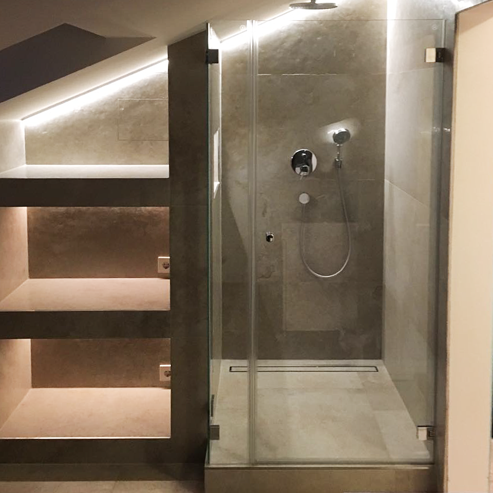 beleuchtete Dusche, SHT Haustechnik, Ditzingen