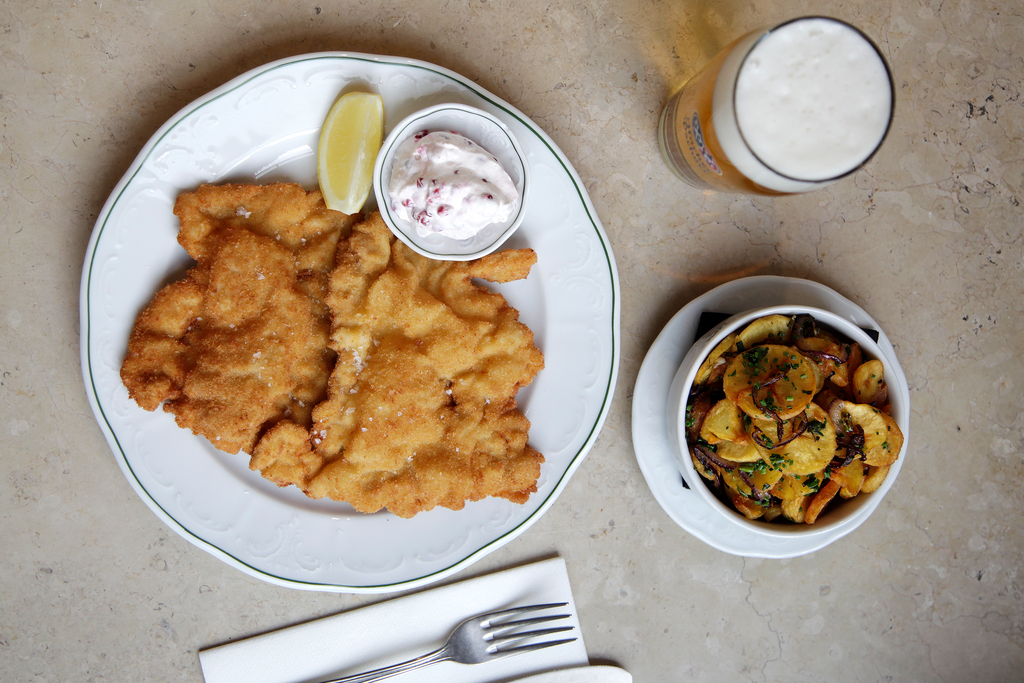 Wiener Schnitzel mit Bratkartoffeln
