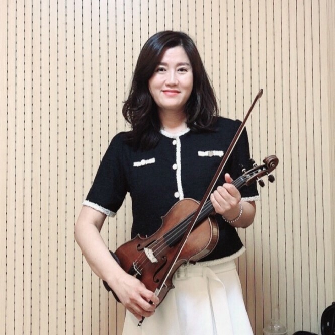 SJ Choi violin and viola teacher at the NJ School of Music in Cherry Hill