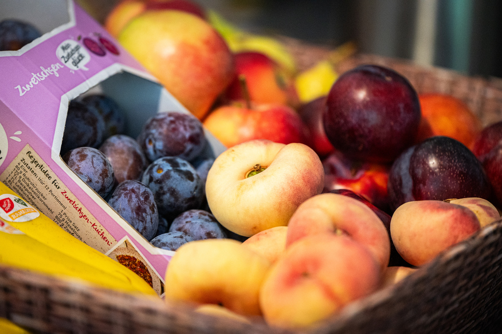 Frisches Obst in einer Kiste