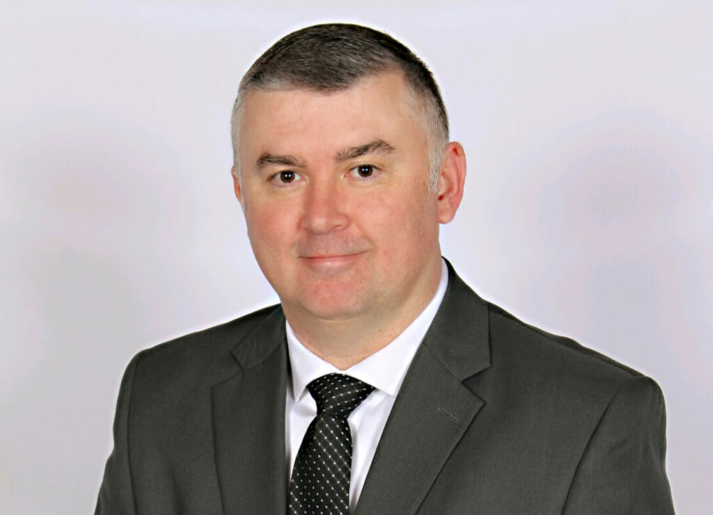 Josh Bradley headshot