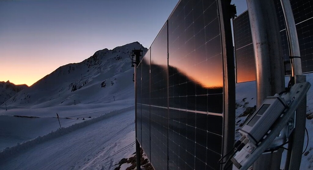 Gefahren durch Starkregen besser abschätzen: Durch Frühwarnung bei Pegelanstieg und Hangbewegung