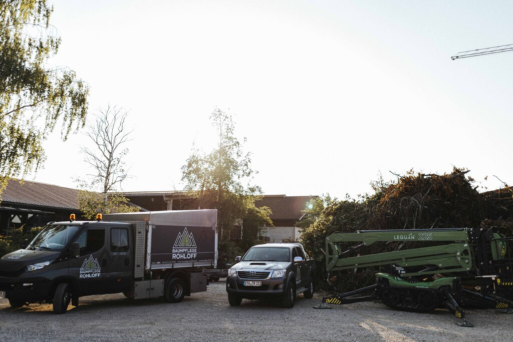 Fuhrpark inkl. Arbeitsgeräte