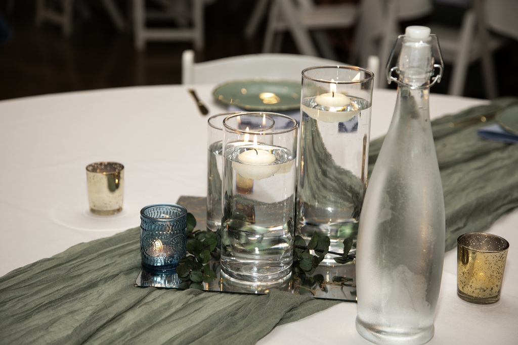 Abe's Animal Style (minus olives) on thin crust. 