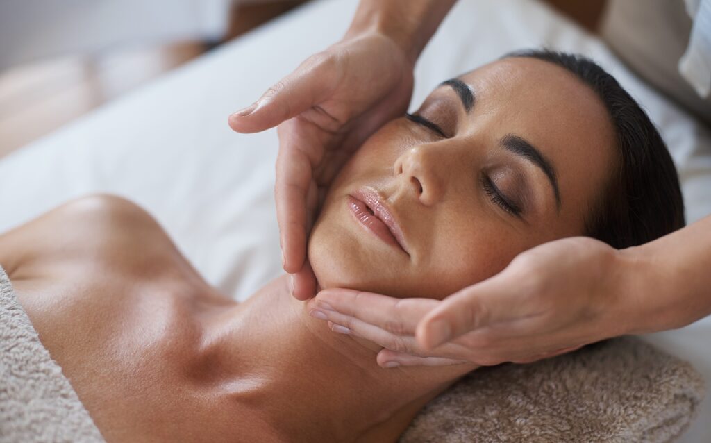 See- und Waldresort Gröbern:  Massage