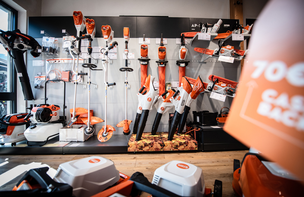 Landtechnik Schaflitzel STIHL Verkaufsfläche-Bild1