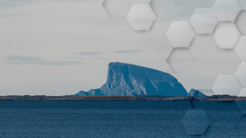 Lovundfjellet tatt fra Dønna