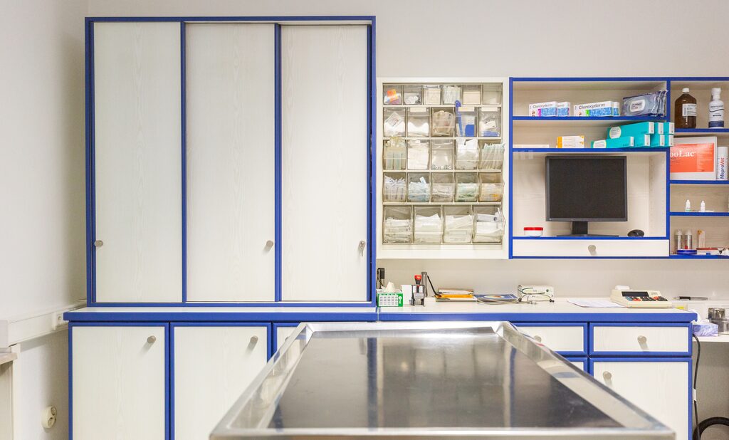 Behandlungsliege Tierarzt