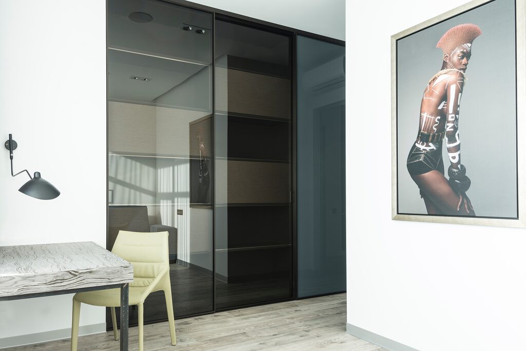Custom Fitted Wardrobes In cardiff