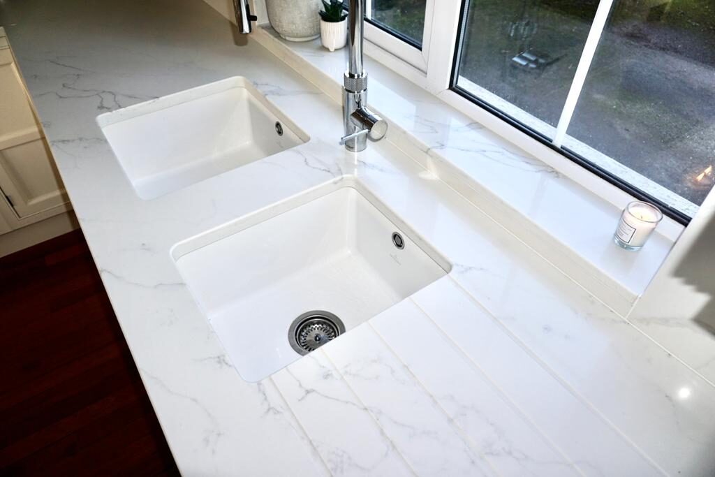 Sinks and Vanity Tops