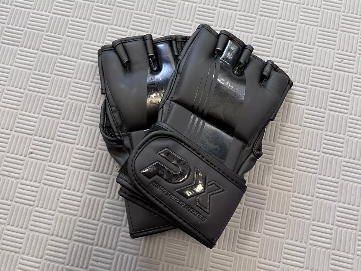 MMA-Handschuhe für Pratzen- und Boxsacktraining