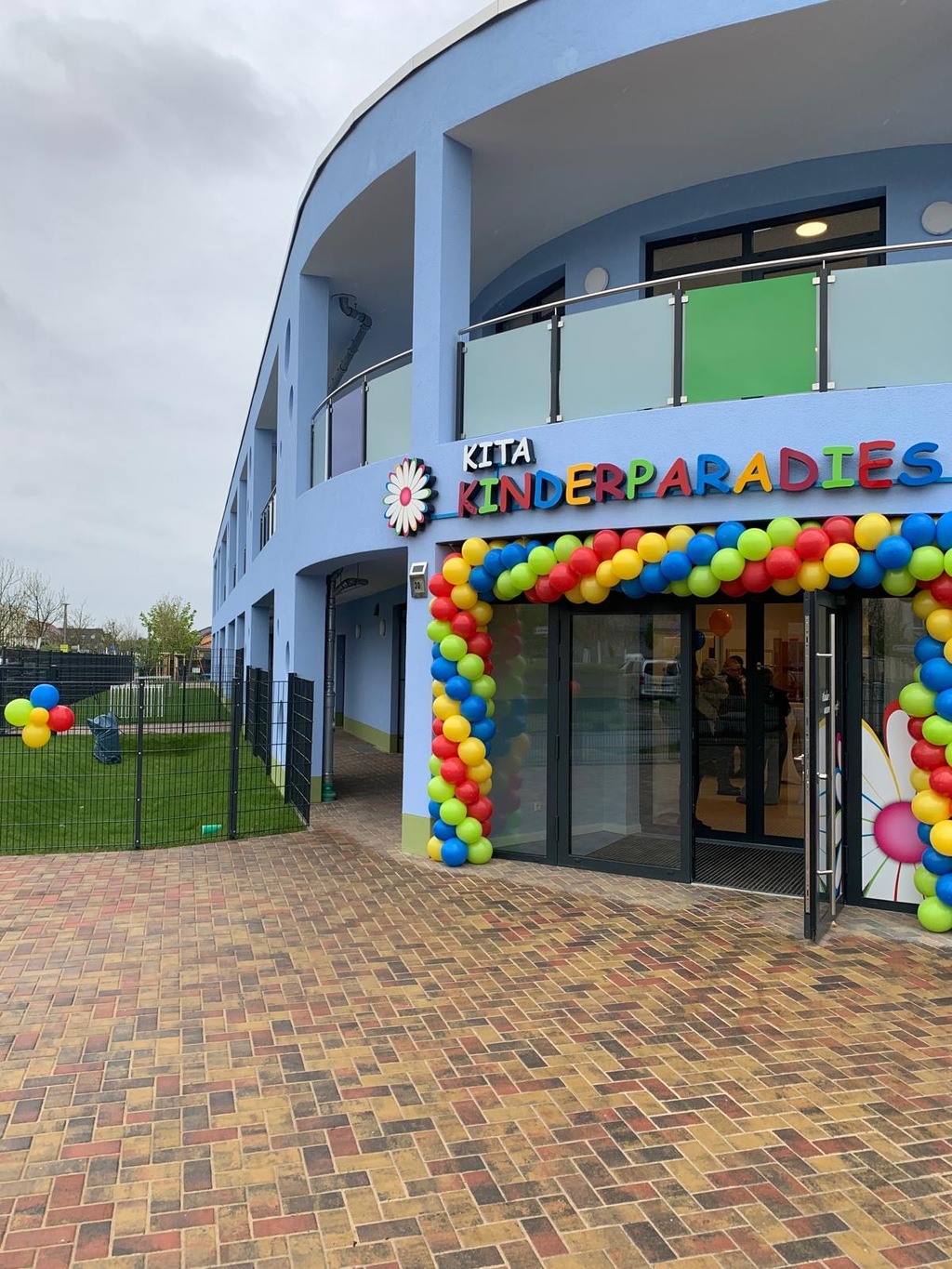 Aussenanstrich bei einem Berliner Kindergarten