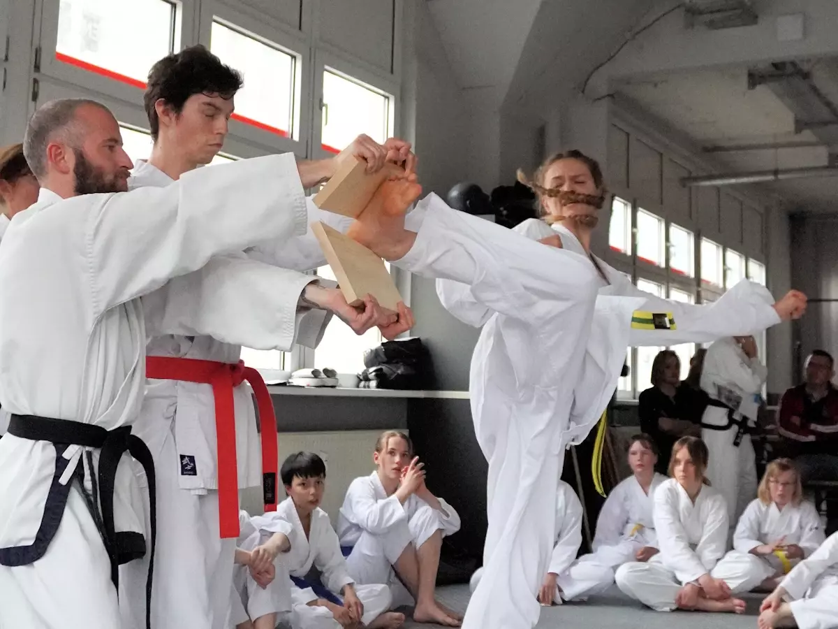 Kampfsport für Kinder und Jugendliche in Jena und Weimar - Bruchtest