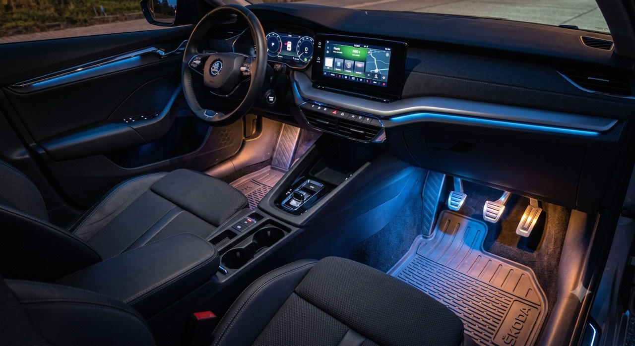 Skoda Octavia mit Ambientebeleuchtung