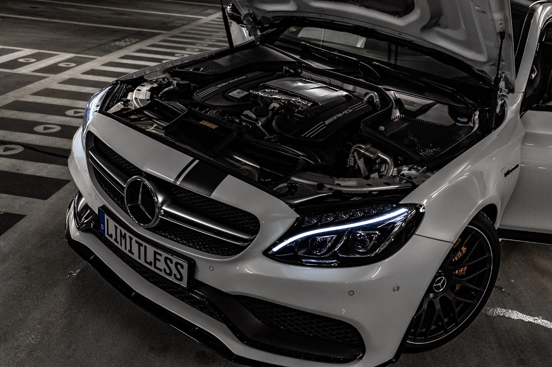 Mercedes Benz C63s Amg Coupe Edition 1 Limitless Performance