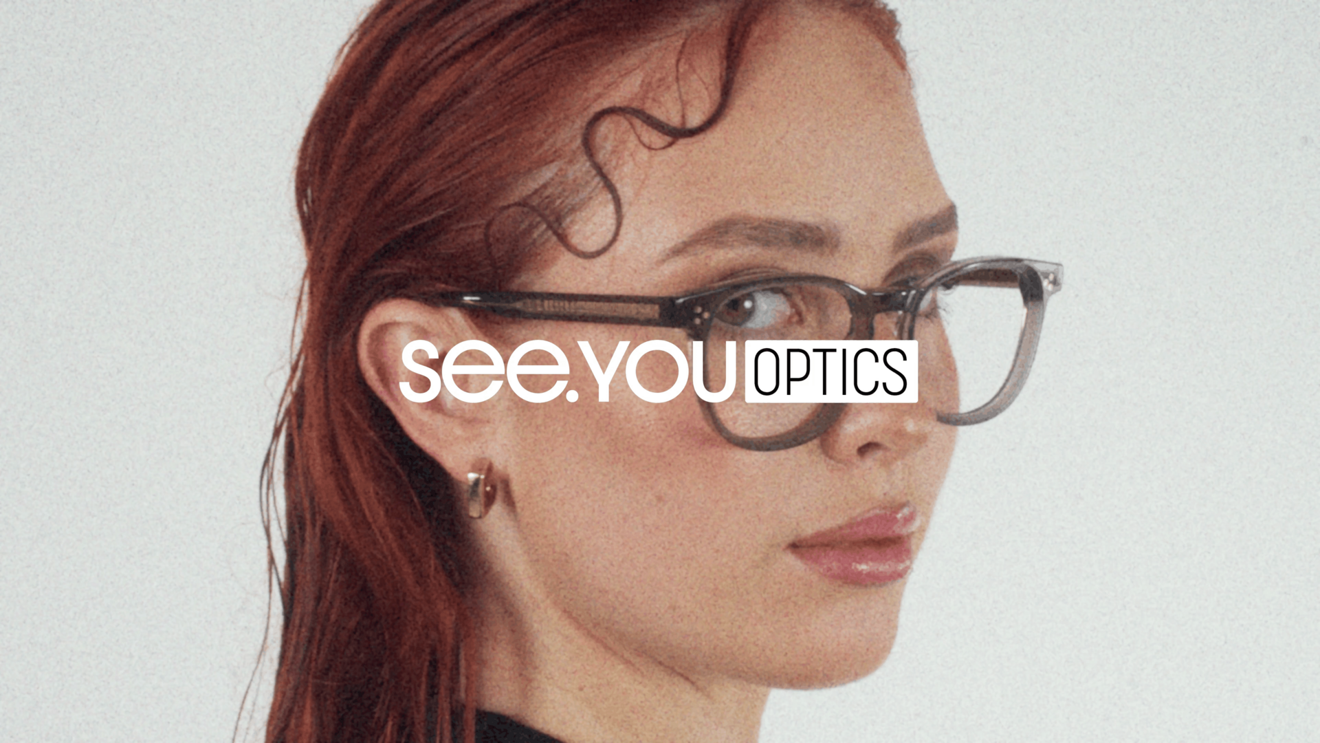 Standbild aus der Eyewear-Kampagne für See.You Optics